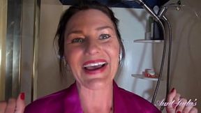 All-Natural 50yo Mature Housewife Joana toys her Hairy Pussy in the Shower