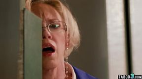 Busty MILF gets raw anal&#x1F44C; from massive cock&#x1F346; in quiet library