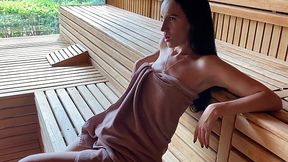 Stranger = sexual danger? MILF with a tight body seduced in a sauna
