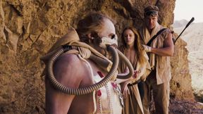 Gata fazendo sexo ardente com macho bem dotado - Furiosa Begs to Be Fucked by a Big Cock (madi Collins) - Furiosa Porn Cosplay Parody