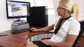 mistress summer shoe licking